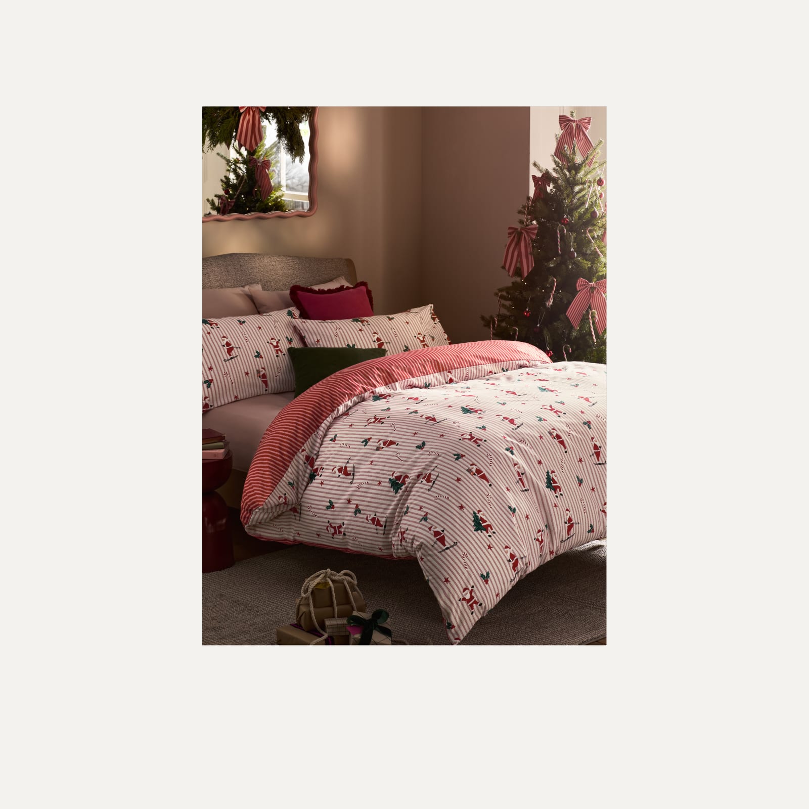 CHRISTMAS BEDDING