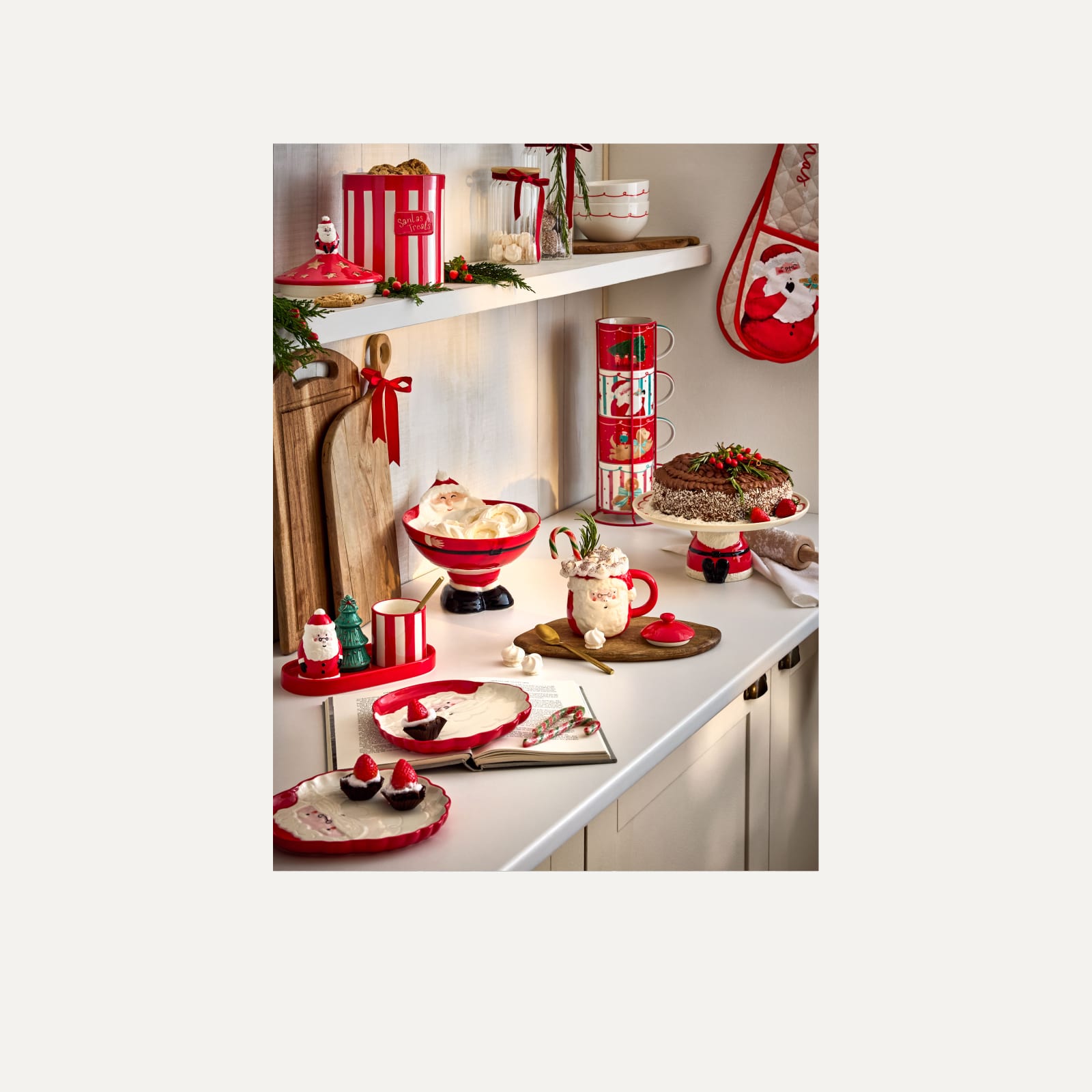 CHRISTMAS KITCHEN & DINING