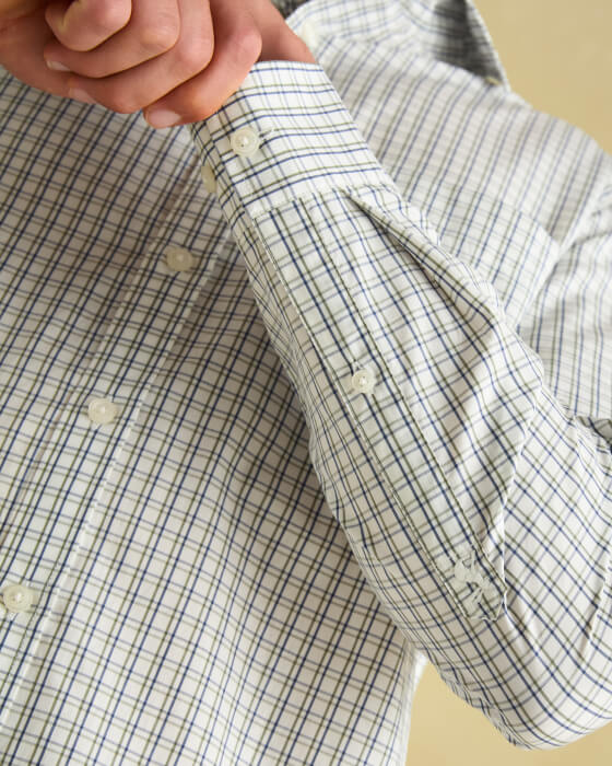 WHAT IS AN OXFORD SHIRT?