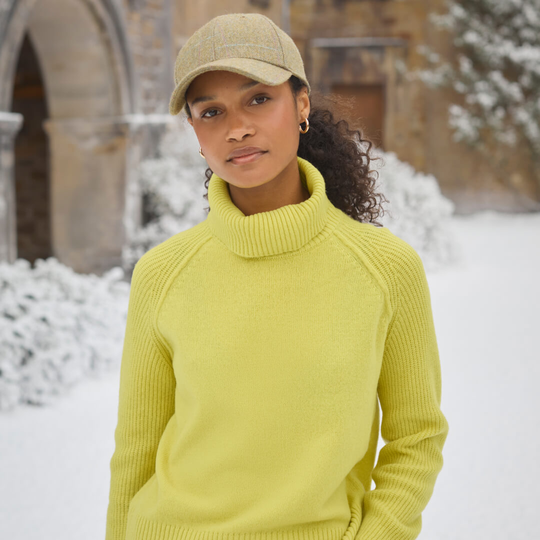 SHOP WOMEN'S KNITWEAR