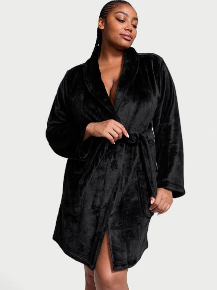 1701_nightwear_editorial_gowns_02